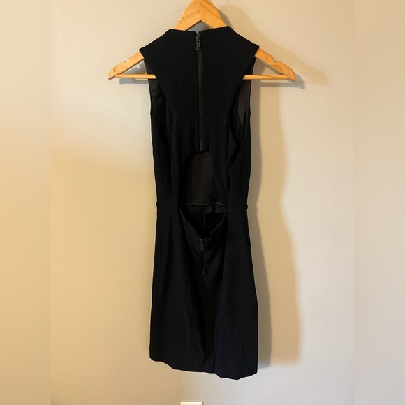 Alice + Olivia Open Back V Neck Mini Dress Black Size 4 - Picture 4 of 6